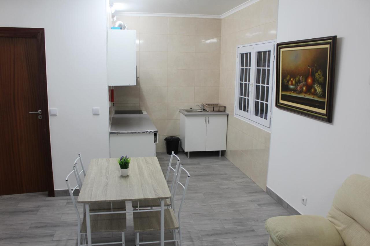 Vitorino De Nemesio Guesthouse Ponta Delgada Exterior foto