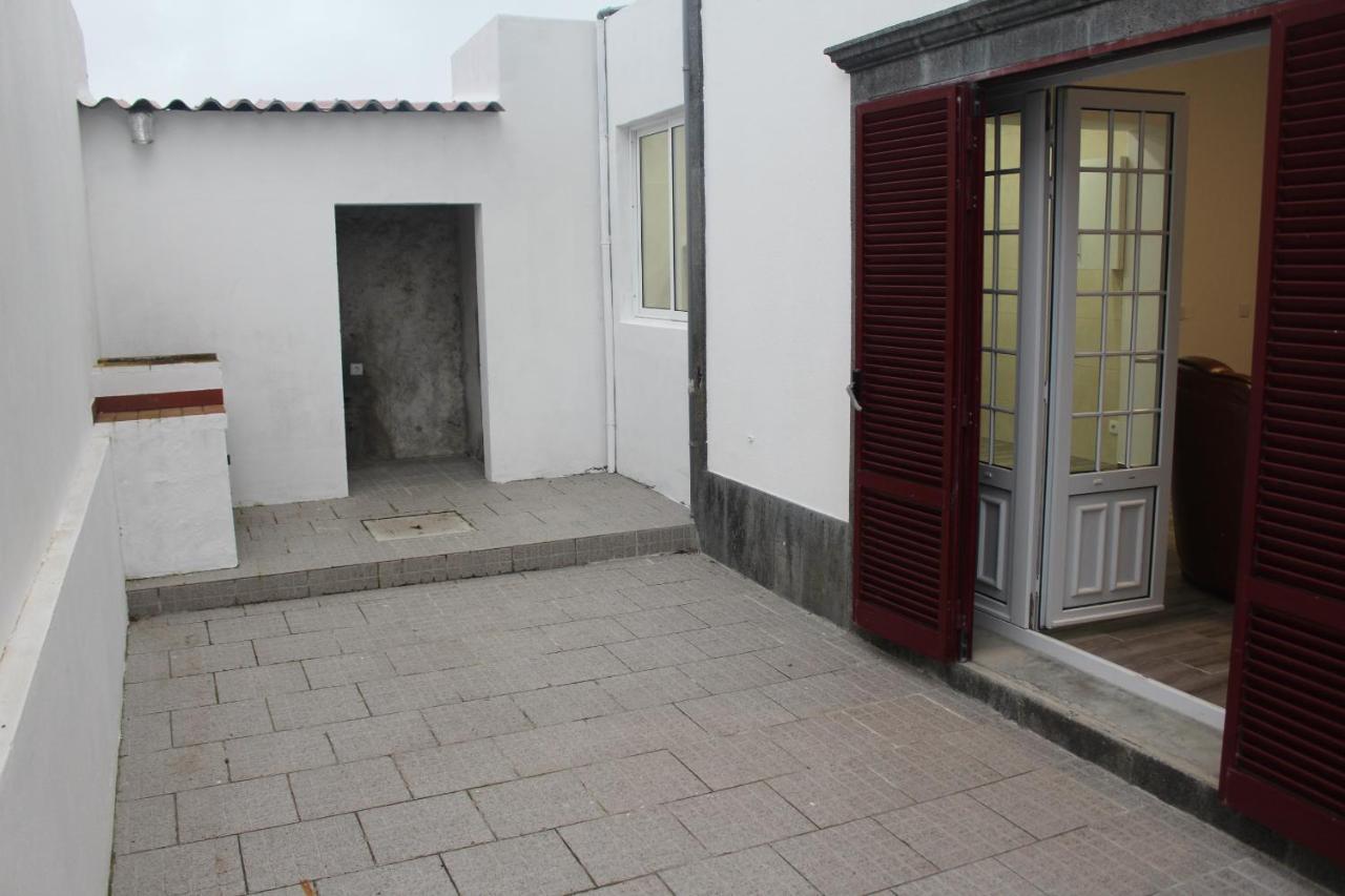 Vitorino De Nemesio Guesthouse Ponta Delgada Exterior foto